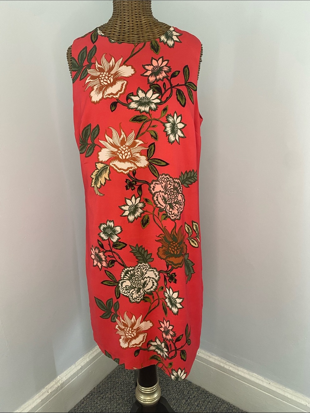 Vince Camuto Coral Sleeveless Dress with Green Floral Accents
